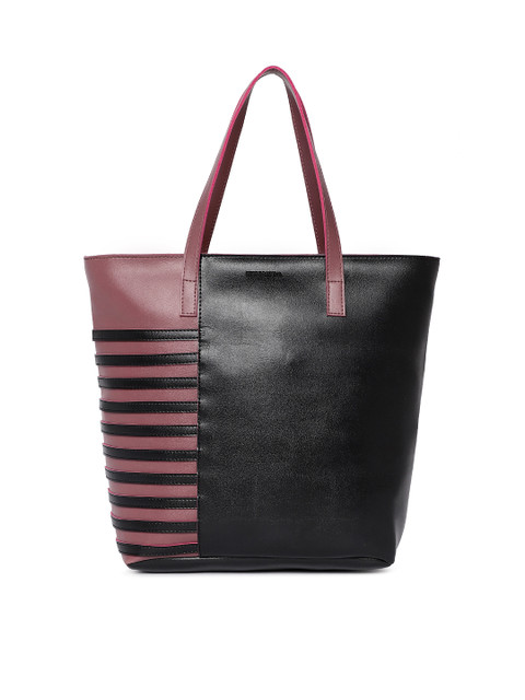 

Kanvas Katha Black & Pink Colourblocked Shoulder Bag