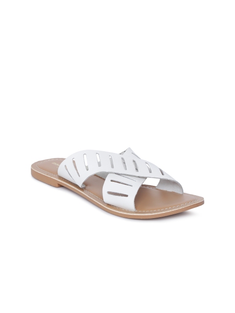 

Steve Madden Women White Solid Leather Open Toe Flats