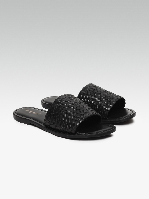 

Steve Madden Women Black Solid Leather Open Toe Flats