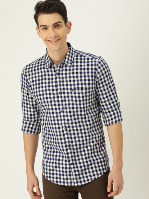 

United Colors of Benetton Men White & Navy Blue Regular Fit Checked Casual Shirt
