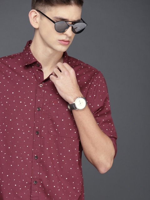 

WROGN Men Maroon Slim Fit Printed Casual Shirt