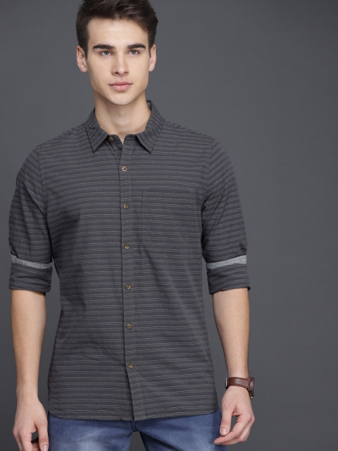 

WROGN Men Charcoal Grey & Off-White Slim Fit Striped Casual Shirt