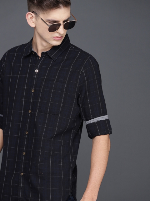 

WROGN Men Black Slim Fit Checked Casual Shirt