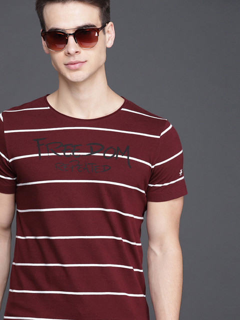 

WROGN Men Maroon Striped Round Neck T-shirt