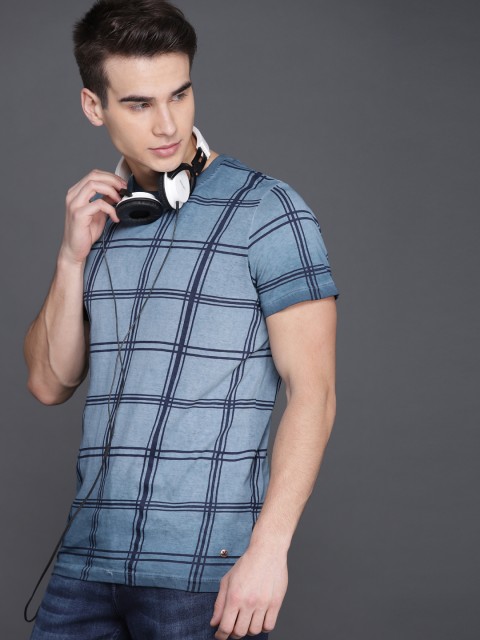 

WROGN Men Blue Checked Round Neck Pure Cotton T-shirt