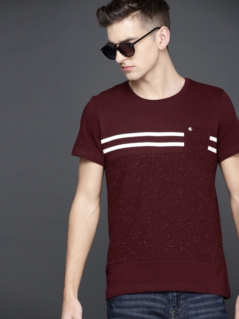

WROGN Men Maroon Solid T-shirt