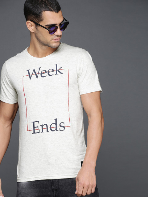 

WROGN Men Off-White Printed Slim Fit Round Neck T-shirt