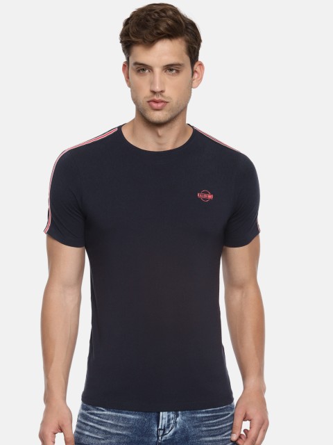 

Killer Men Navy Blue Solid Round Neck Lean Fit T-shirt