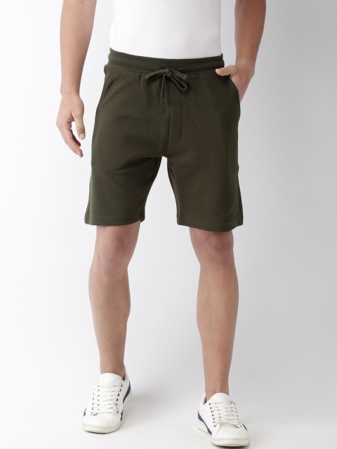 

Bossini Men Olive Green Solid Regular Fit Shorts