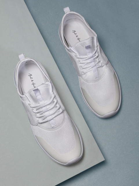 

Mast & Harbour Men White Solid Sneakers