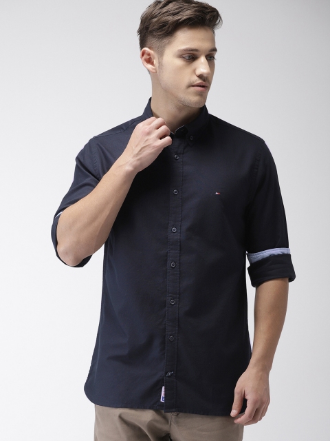 

Tommy Hilfiger Men Navy Blue Regular Fit Solid Casual Shirt