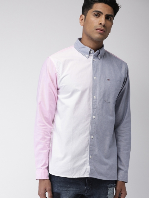 

Tommy Hilfiger Men White & Blue Regular Fit Colourblocked Casual Shirt