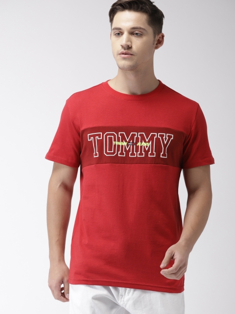 

Tommy Hilfiger Men Red Printed Round Neck T-shirt