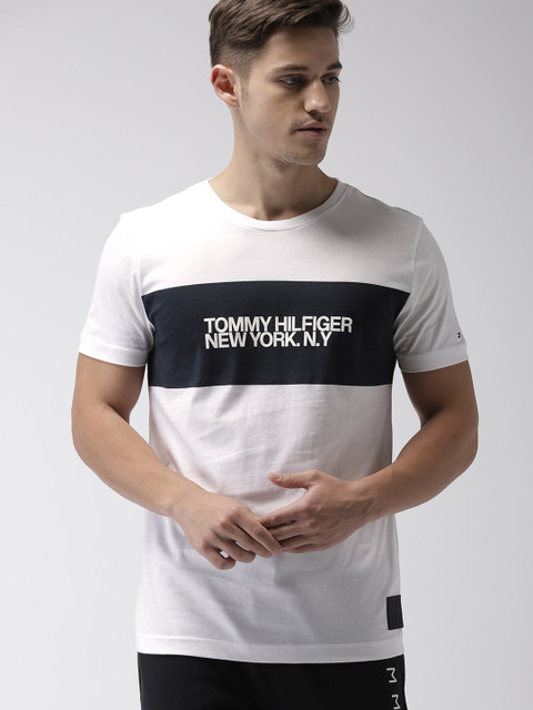 

Tommy Hilfiger Men White & Black Colourblocked Round Neck T-shirt