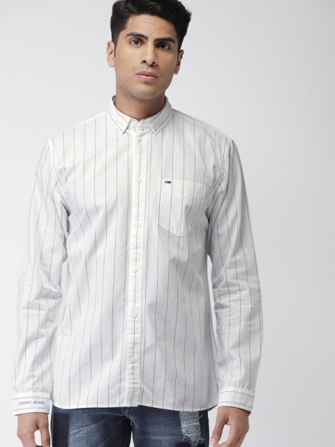 

Tommy Hilfiger Men White & Blue Regular Fit Striped Casual Shirt