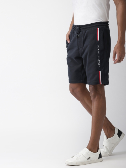 

Tommy Hilfiger Men Navy Blue Solid Regular Fit Regular Shorts