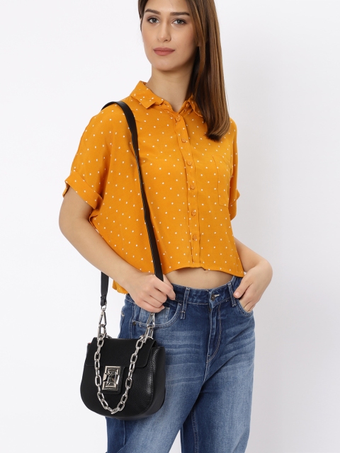 

Steve Madden Black Solid Sling Bag
