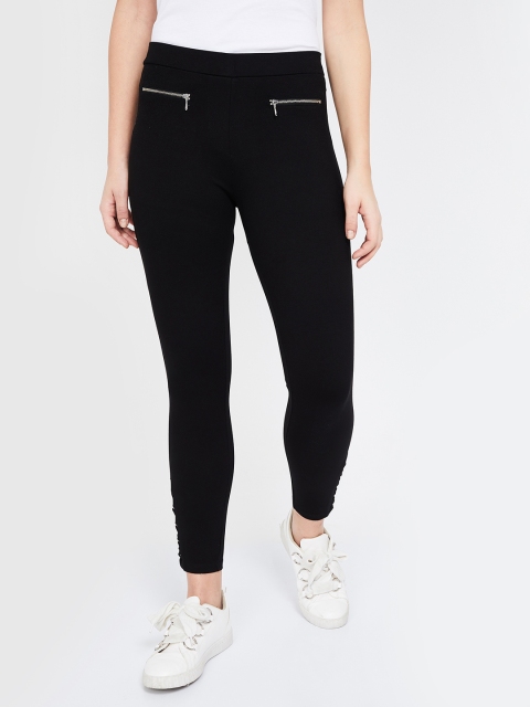 

Bossini Women Black Solid Cropped Treggings