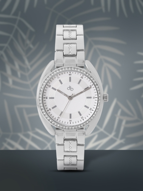 

DressBerry Women Silver-Toned Analogue Watch MFB-PN-WTH
