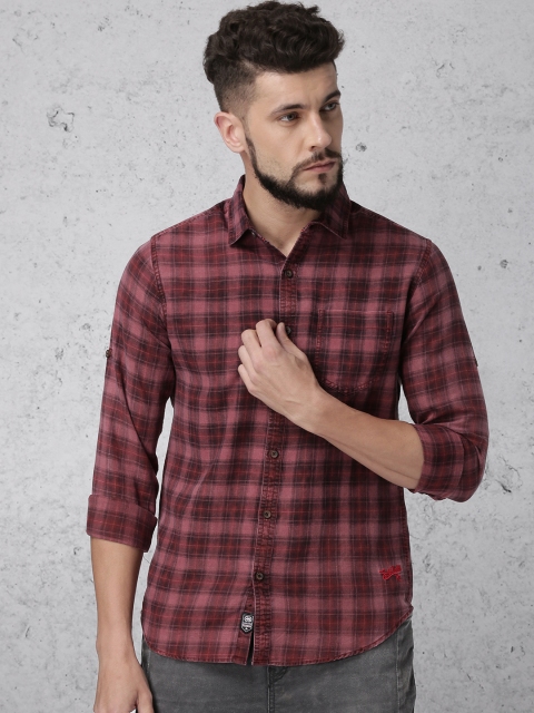 

Ecko Unltd Men Red Slim Fit Checked Casual Shirt