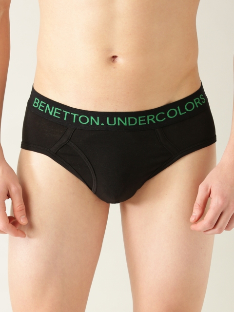 

Undercolors of Benetton Men Black Solid Briefs 141DI_100