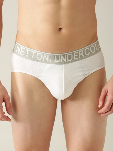 

Undercolors of Benetton Men White Solid Briefs P10DI_904