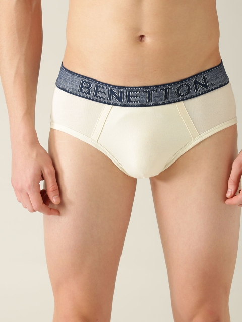 

Undercolors of Benetton Men Off-White & Navy Blue Solid Briefs C07DI_901