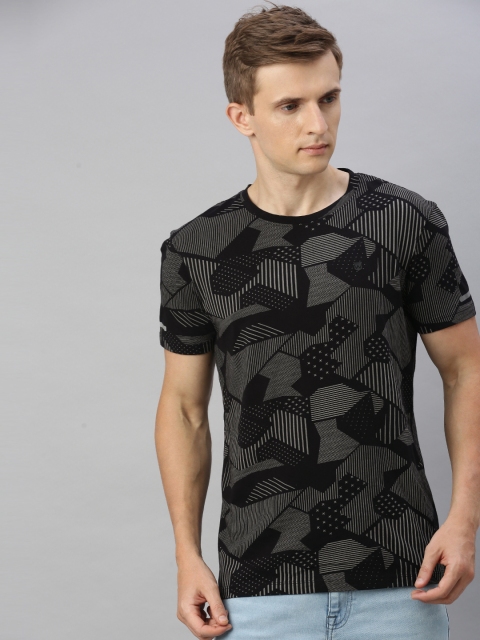 

Wrangler Men Black & Grey Printed Round Neck T-shirt