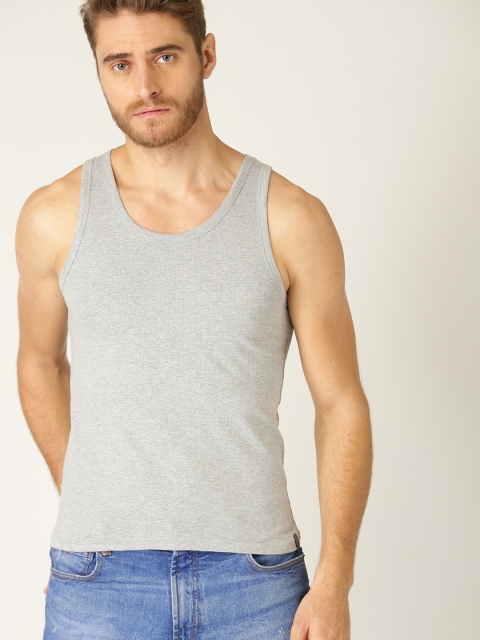 

Undercolors of Benetton Men Grey Melange Solid Innerwear Vest 011DI_501