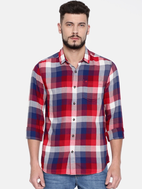 

Wrangler Men Red & Blue Slim Fit Checked Casual Shirt