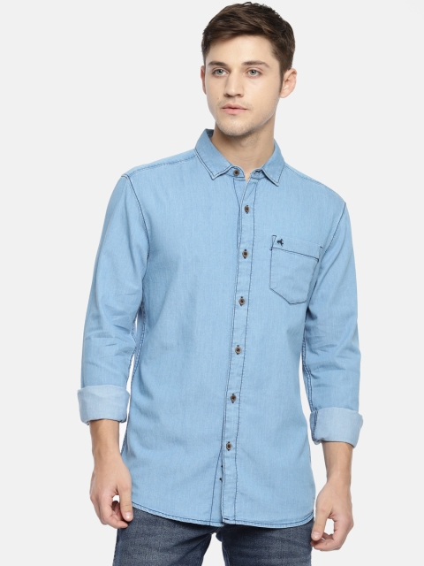 

Wrangler Men Blue Regular Fit Solid Casual Chambray Shirt