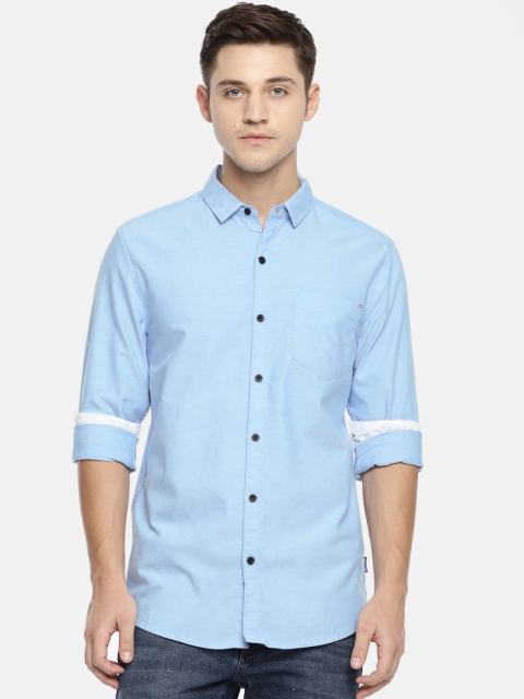

Wrangler Men Blue Slim Fit Solid Casual Shirt