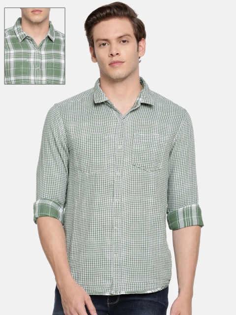 

Wrangler Men Olive Green & White Regular Fit Checked Casual Reversible Shirt