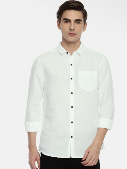 

Wrangler Men White Regular Fit Solid Casual Shirt