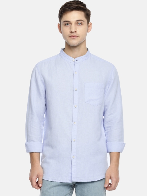 

Wrangler Men Blue Regular Fit Solid Casual Shirt