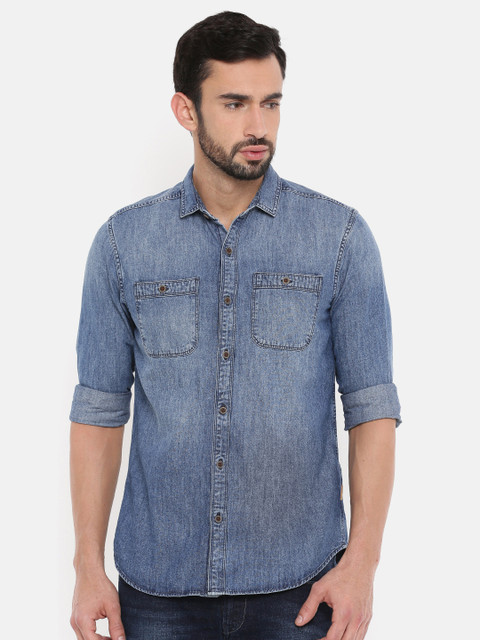 

Wrangler Men Blue Regular Fit Faded Denim Casual Shirt
