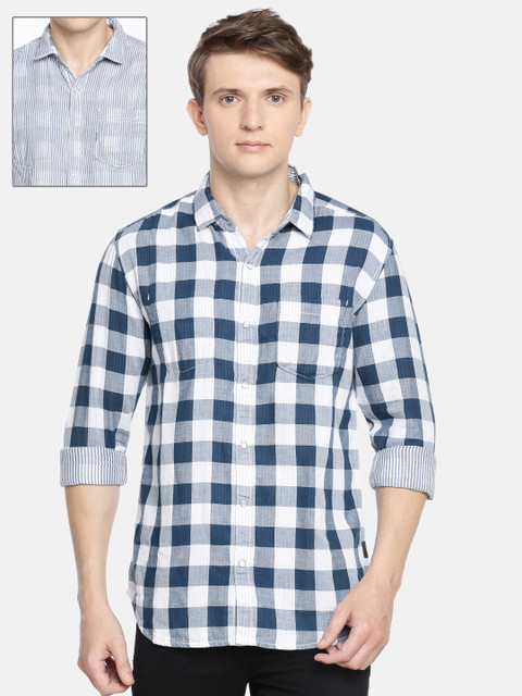 

Wrangler Men Blue & White Regular Fit Checked Reversible Casual Shirt