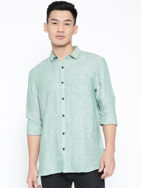 

Wrangler Men Green Linen Solid Casual Shirt