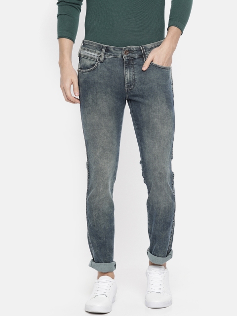 

Wrangler Men Blue Skanders Slim Fit Low-Rise Clean Look Stretchable Jeans