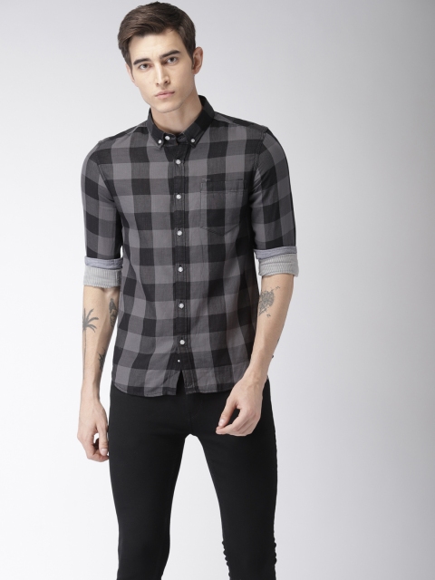 

Flying Machine Men Grey & Black Regular Fit Checked Casual Shirt