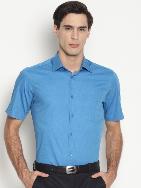 

IVOC Men Blue Comfort Regular Fit Solid Formal Shirt