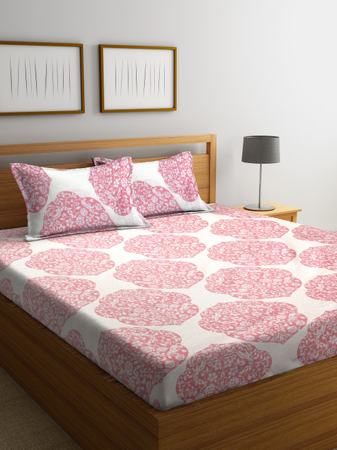 

CORE Designed by SPACES White Floral Flat 110 TC 1 Queen Bedsheet with 2 Pillow Covers