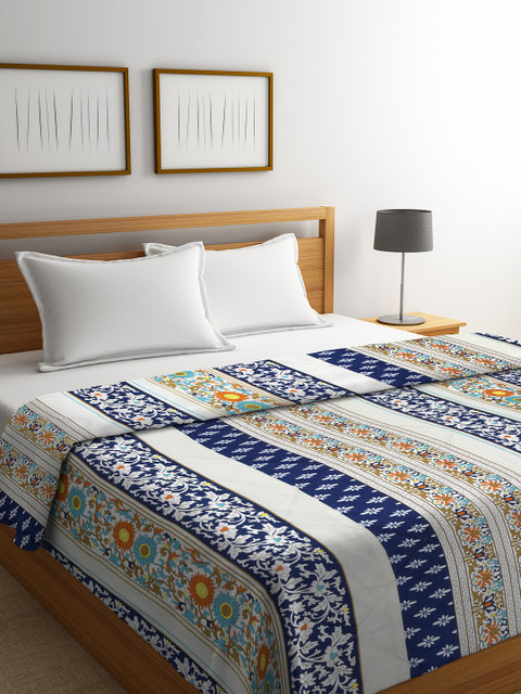 

CORE Designed by SPACES Blue & White Ethnic AC Room 150 GSM Double Bed Comforter