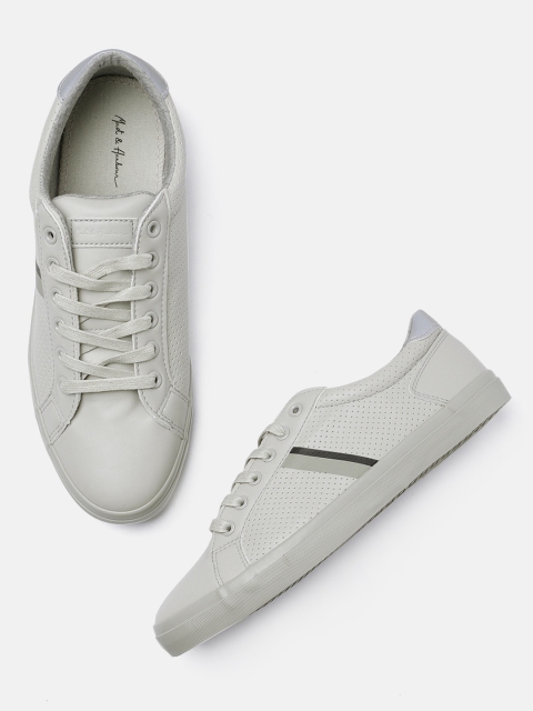 

Mast & Harbour Men Grey Sneakers