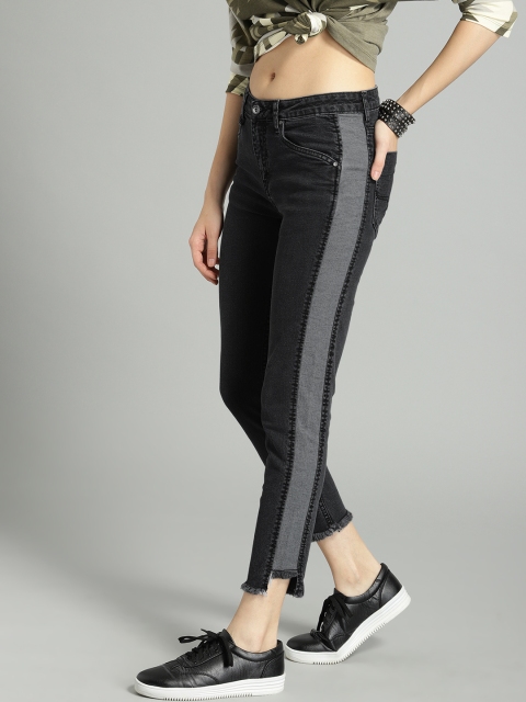 

Roadster Women Grey Contrast Side Step Hem Crop Slim Mid-Rise Clean Look Stretchable Jeans