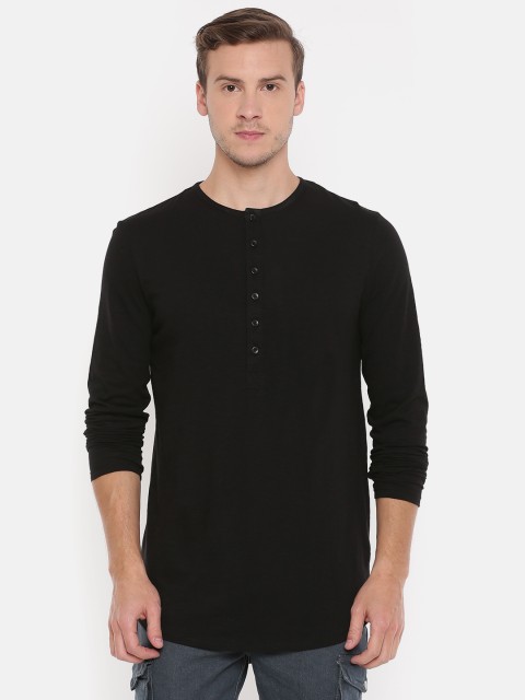 

SKULT by Shahid Kapoor Men Black Solid Henley Neck Longline T-shirt