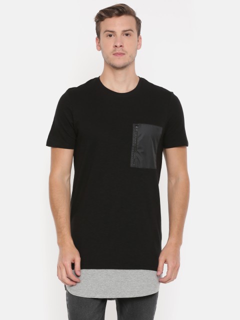 

SKULT by Shahid Kapoor Men Black Solid Round Neck Longline T-Shirt