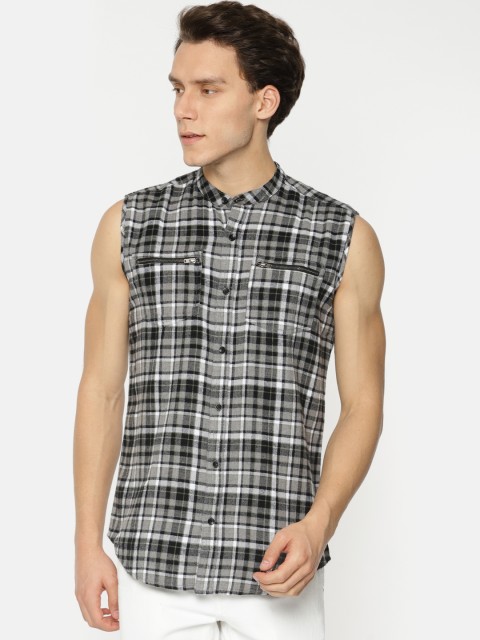 

SKULT by Shahid Kapoor Men Black & Grey Regular Fit Checked Casual Shirt