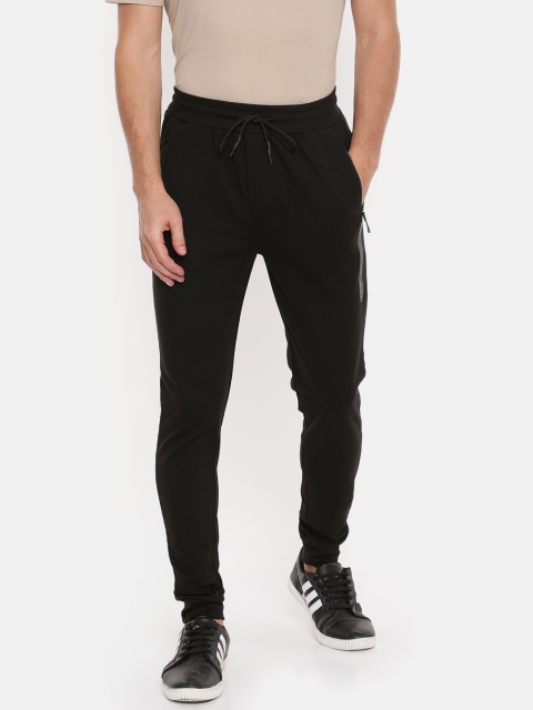 

SKULT by Shahid Kapoor Men Black Solid Slim Fit Joggers