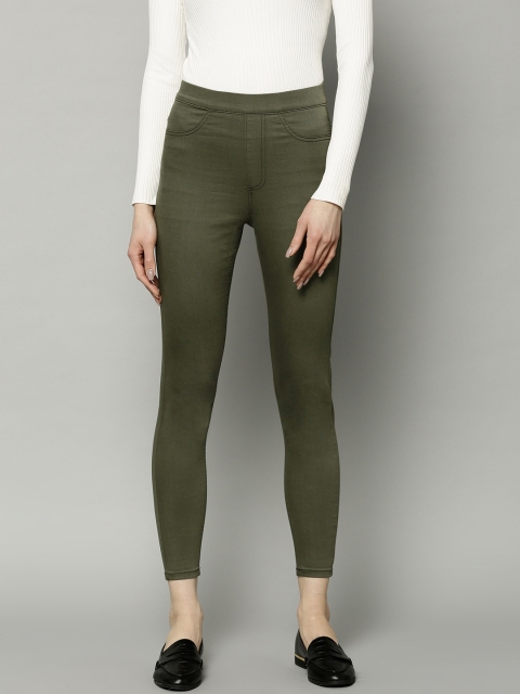 

Marks & Spencer Women Olive Green Flexi Fit Solid Cropped Treggings